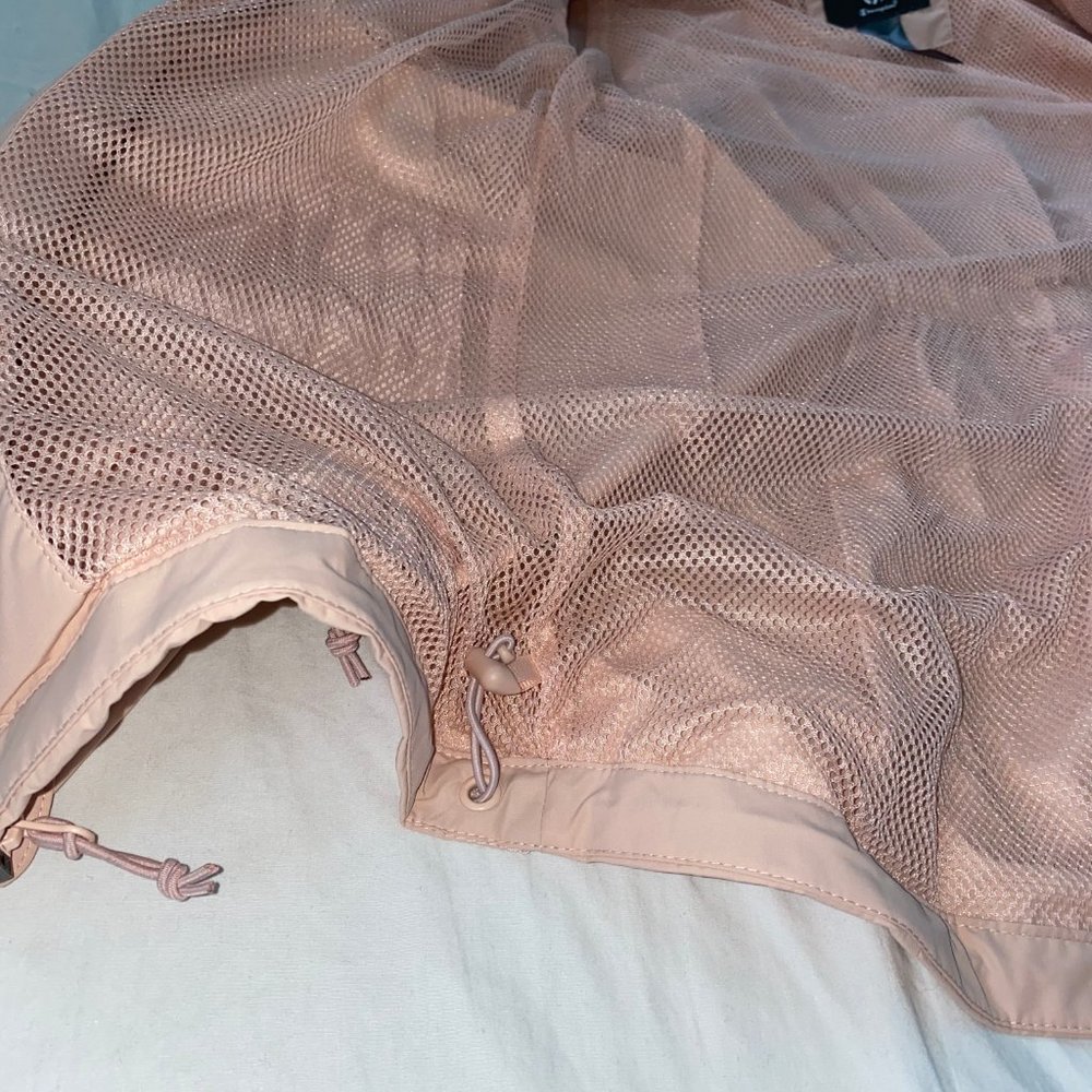 pink windbreaker - Picture 5 of 5
